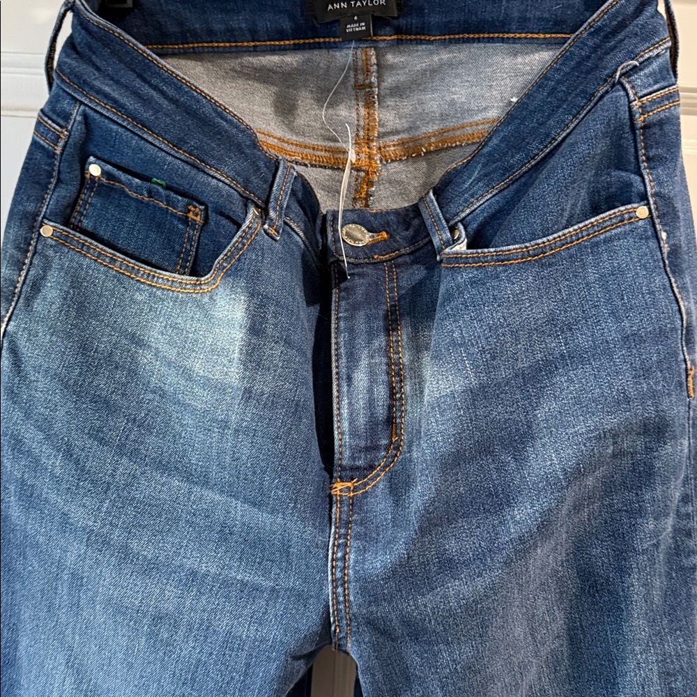 NWT Ann Taylor Mid Raise The Boot Jean - 6 Curvy